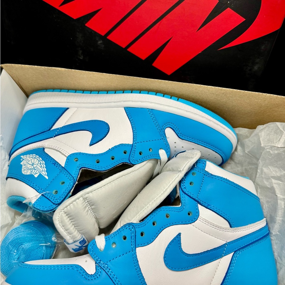 Nike Air Jordan 1 OG UNC